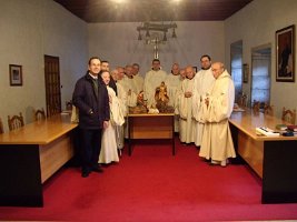 Un_grupo_de_monjes