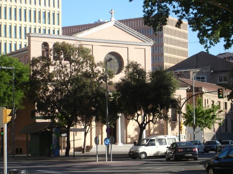 17_Otra_vista_de_la_parroquia.jpg